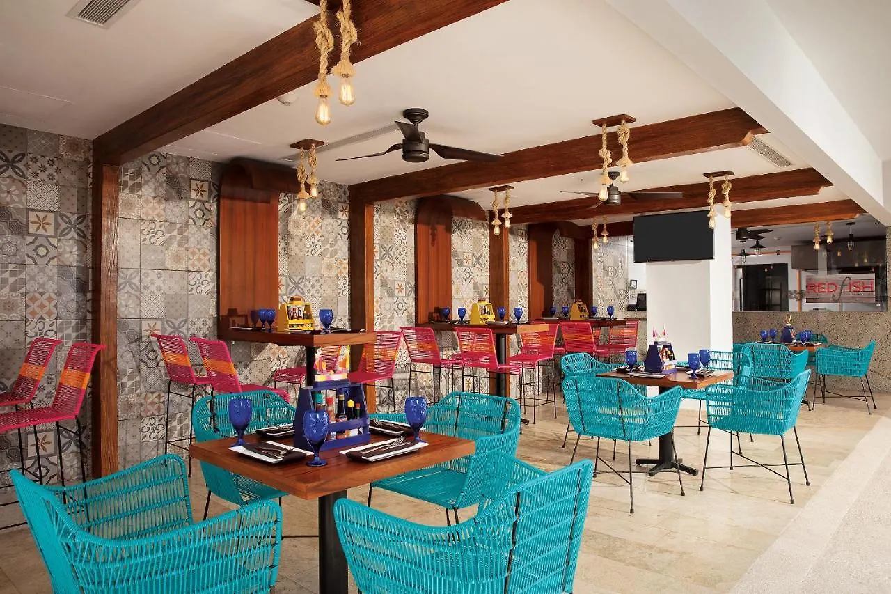 度假村 Altitude At Krystal Grand 坎昆