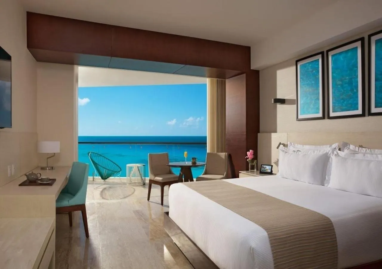 Resort Altitude At Krystal Grand Cancun