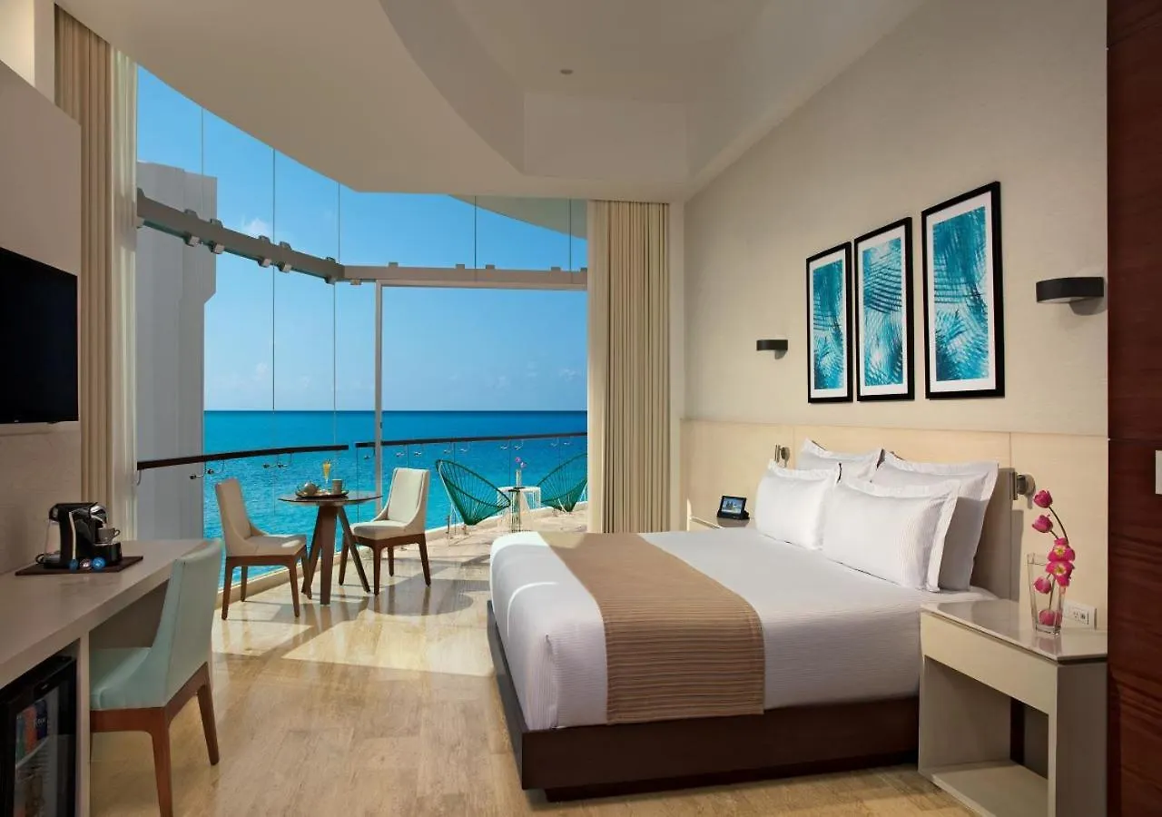***** Resort Altitude At Krystal Grand Cancun Mexico