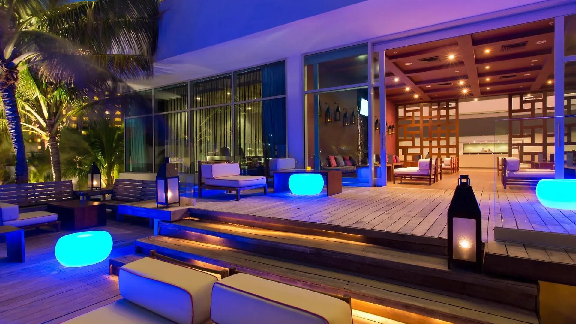 Altitude At Krystal Grand 坎昆