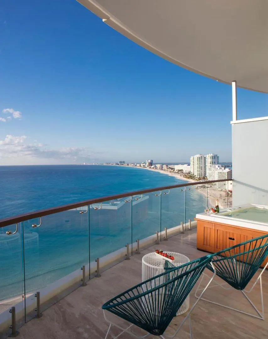 Resort Altitude At Krystal Grand Cancun