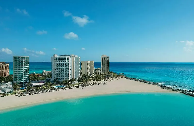 Resort Altitude At Krystal Grand Cancun