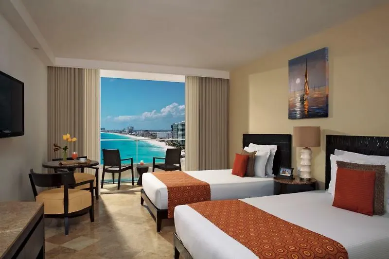 ***** 度假村 Altitude At Krystal Grand 坎昆 墨西哥
