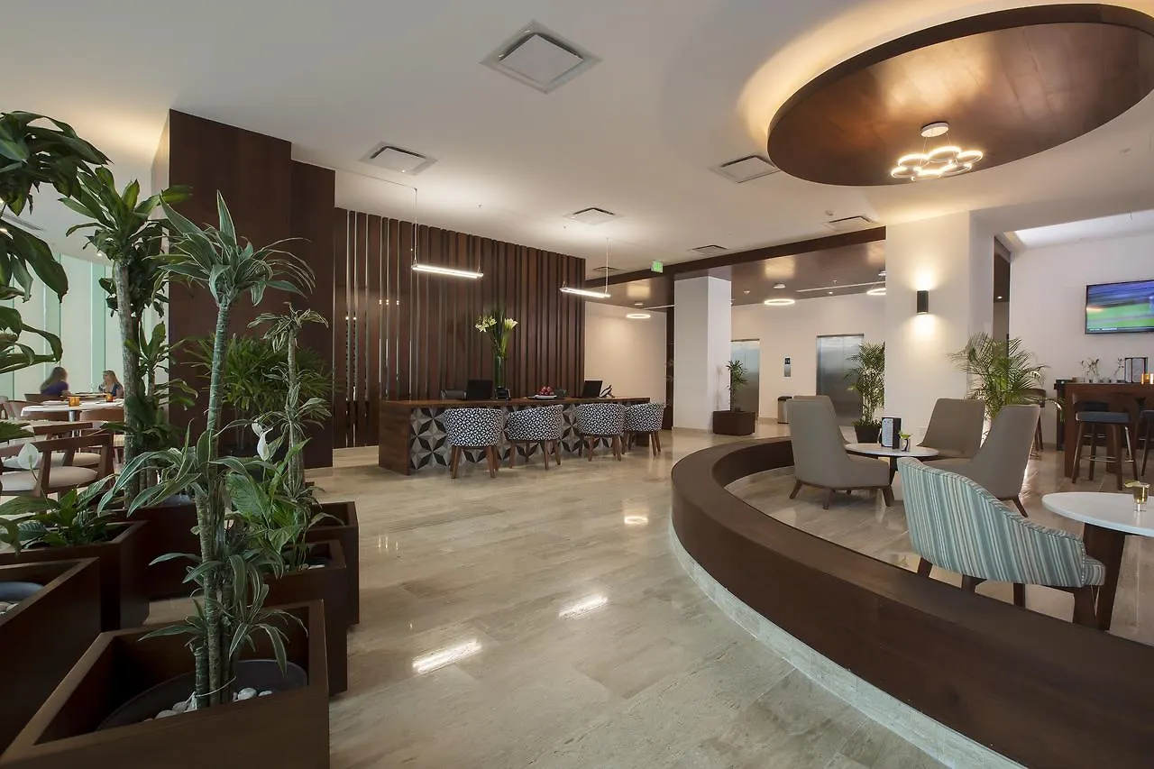 Altitude At Krystal Grand Cancún Resort